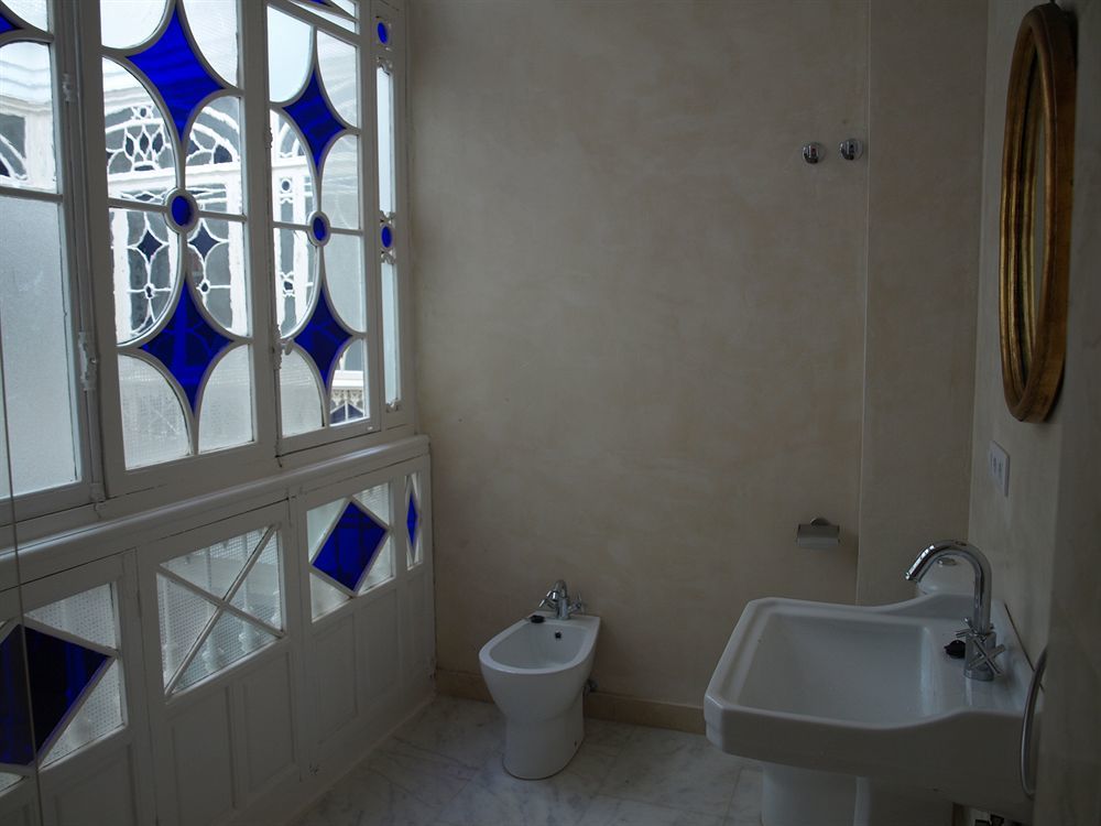 Hotel Boutique Casa De Colon 3*